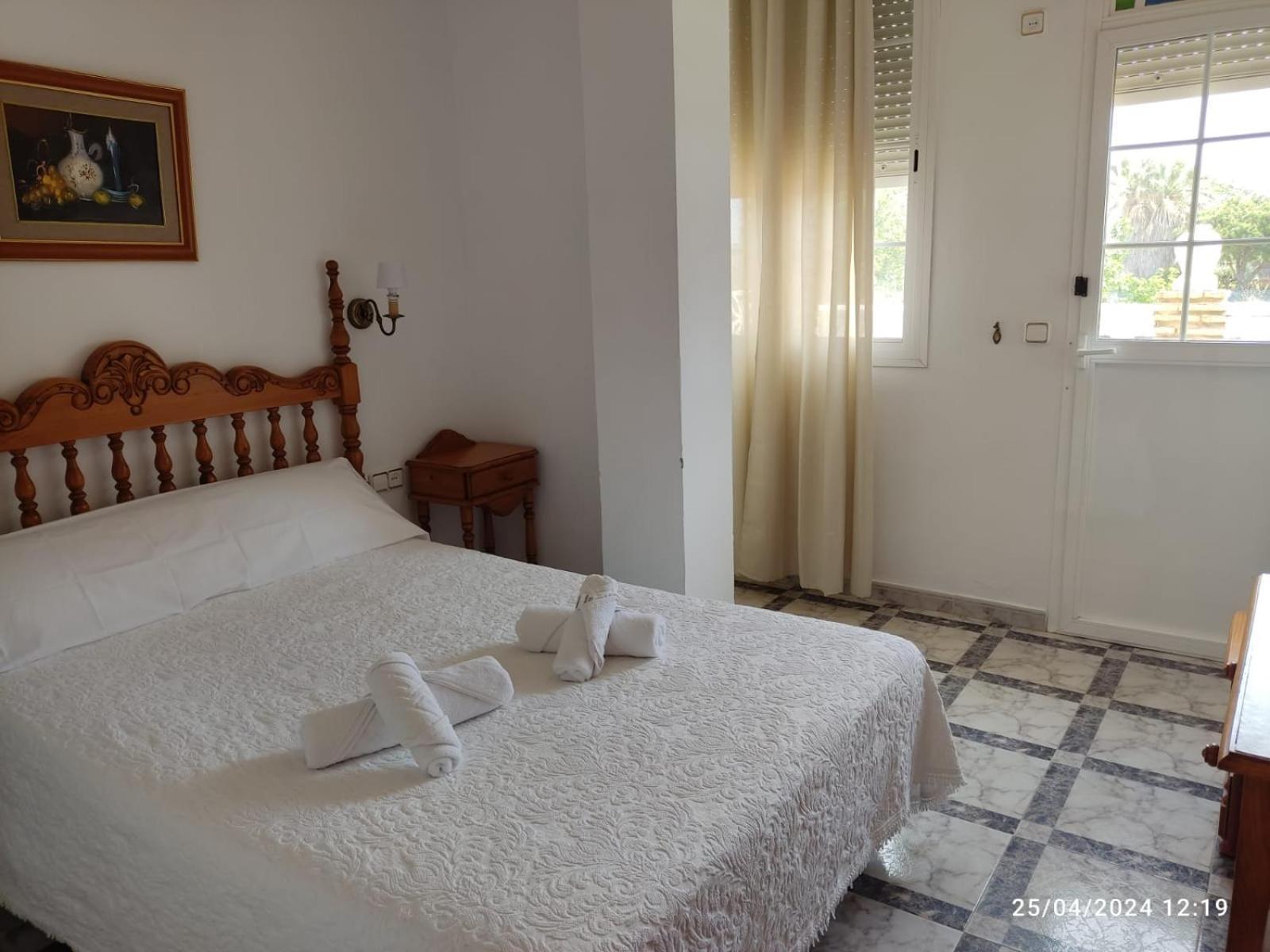 Hostal Quinto Pino Chipiona Dış mekan fotoğraf